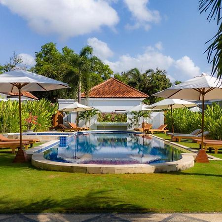 Nomada Villas Kuta  Esterno foto