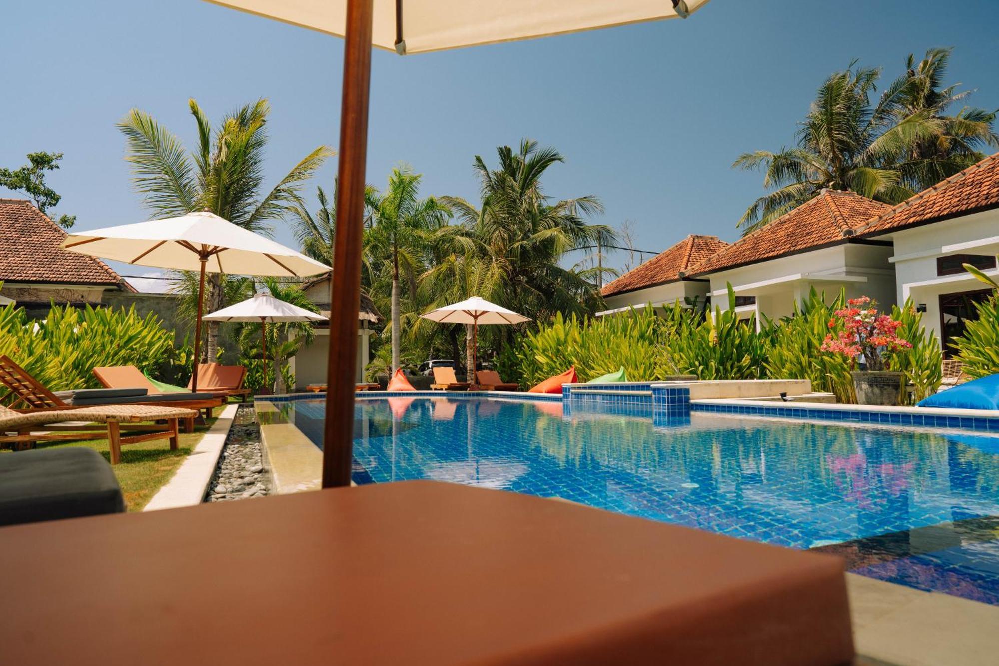 Nomada Villas Kuta  Esterno foto