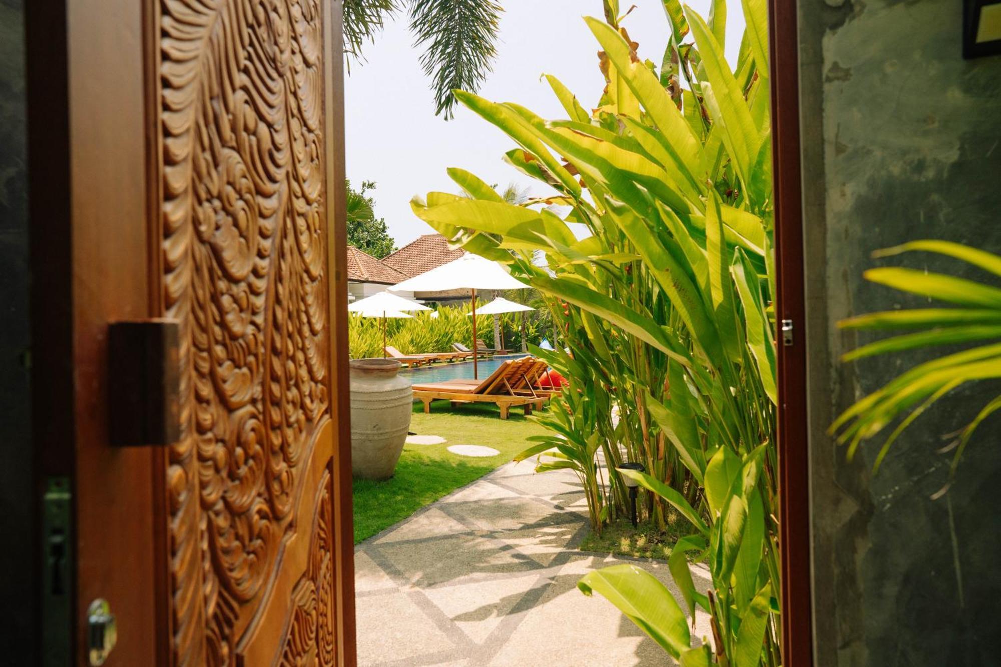 Nomada Villas Kuta  Esterno foto