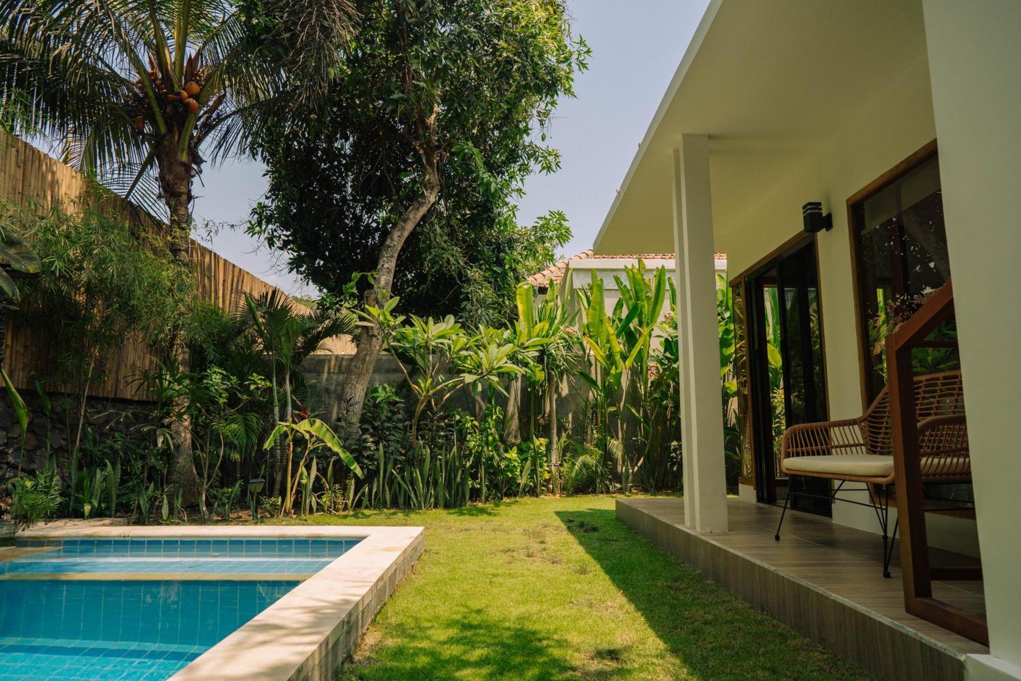 Nomada Villas Kuta  Esterno foto