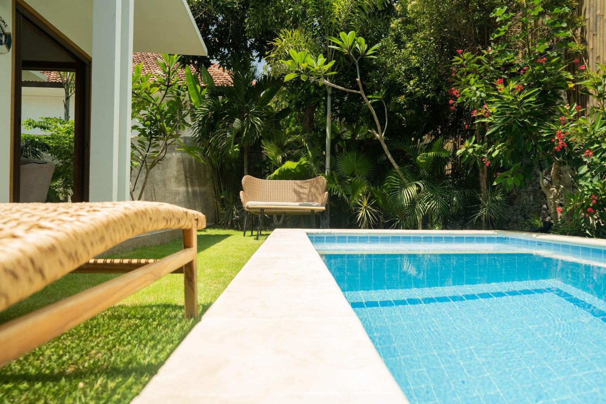 Nomada Villas Kuta  Esterno foto