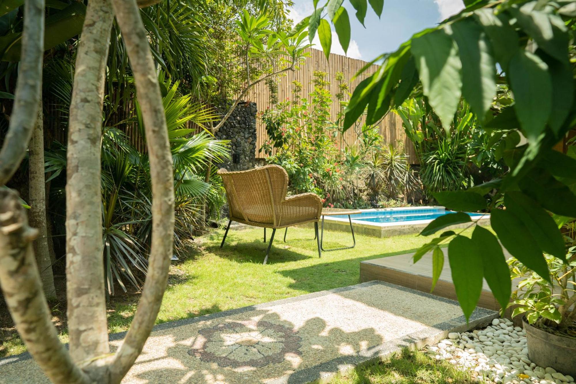 Nomada Villas Kuta  Esterno foto