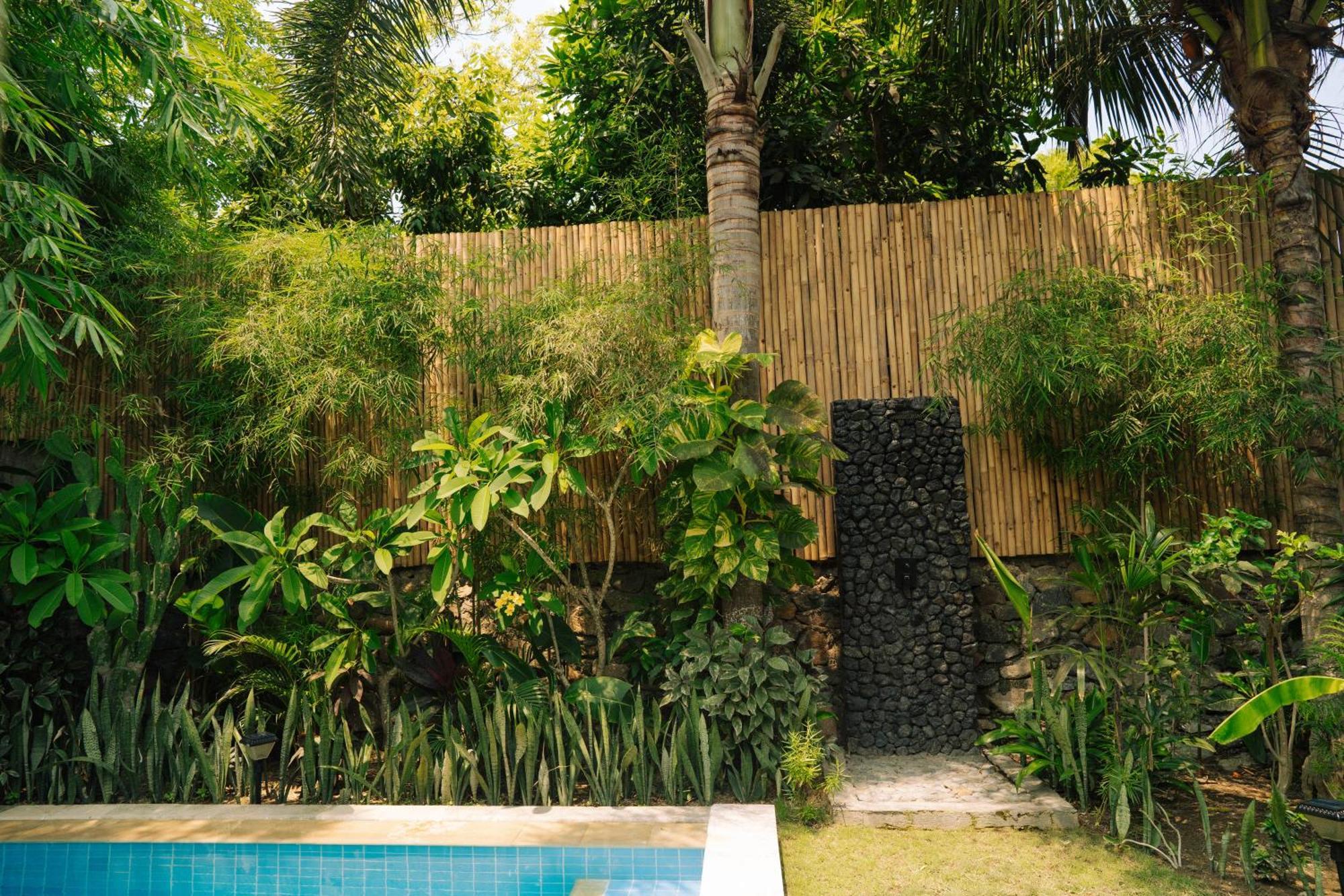 Nomada Villas Kuta  Esterno foto
