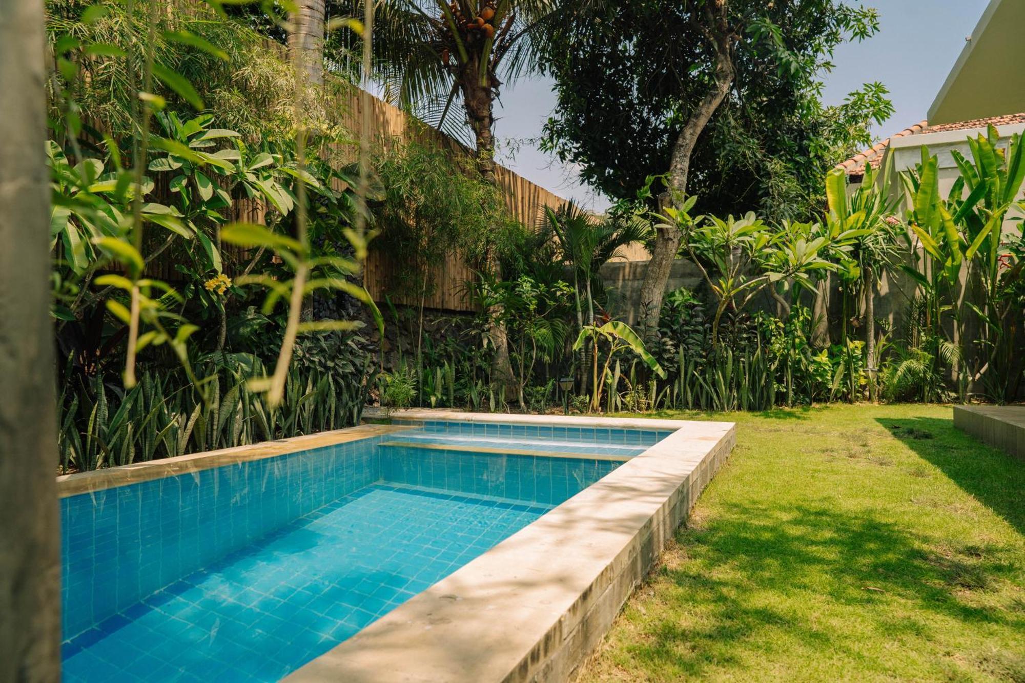 Nomada Villas Kuta  Esterno foto